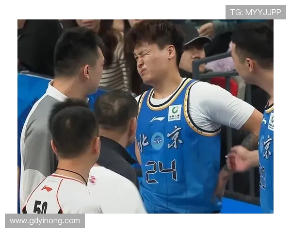 赵睿队长复出五犯憾退提前离场